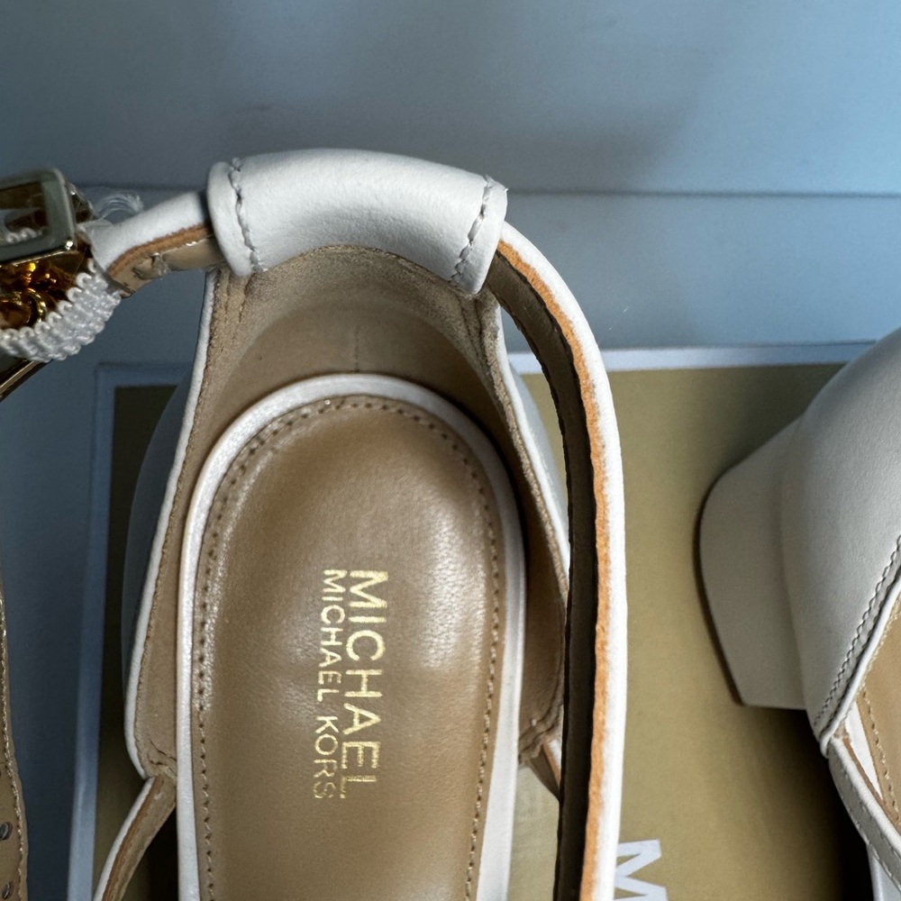 BNIB Michael Kors Serena Light Cream Heels - 7M - Picture 7 of 14